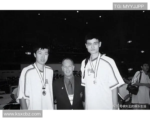 姚明带领中国篮球走向辉煌冠军归属的背后故事与启示 姚明带领中国篮球走向辉煌冠军归属的背后故事与启示