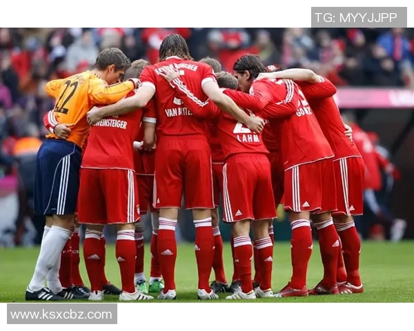 沙尔克04客场狂胜，弗赖堡难挡铁蓝战车的威势